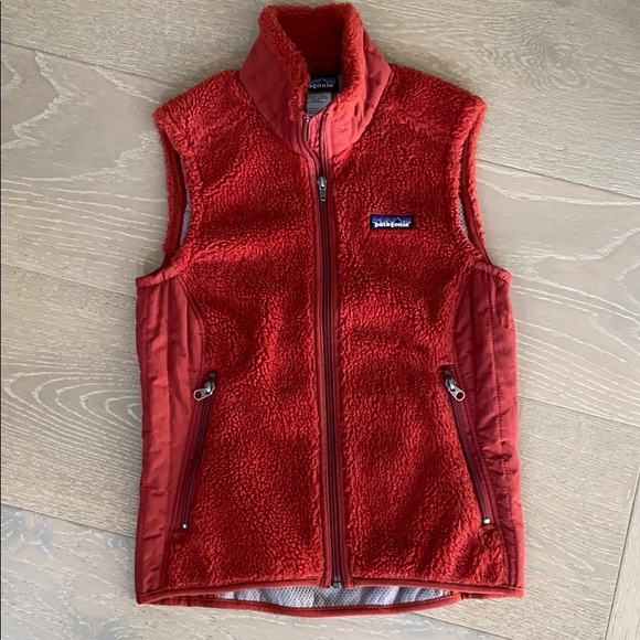 Patagonia Jackets & Blazers - Patagonia deep red Sherpa Vest